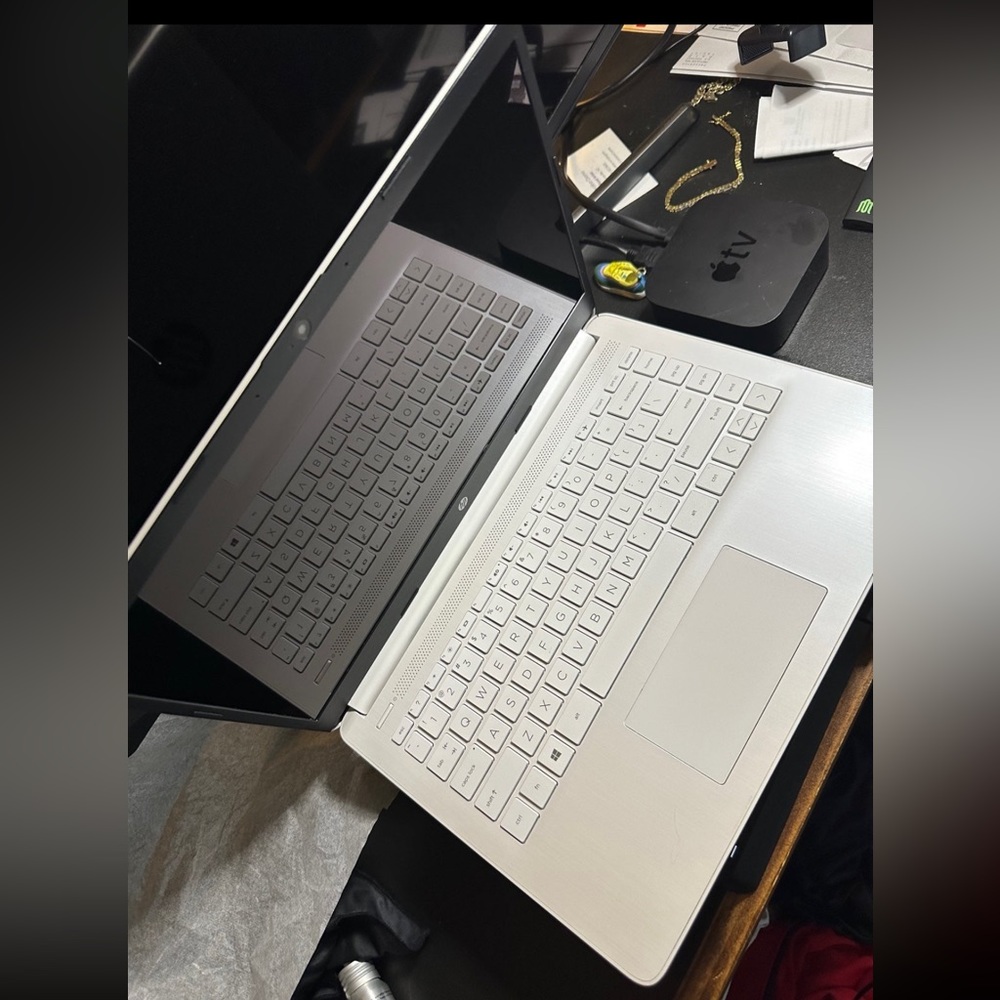 HP 14” 2020 2-in-1 Touch-Screen 64 GB White Laptop